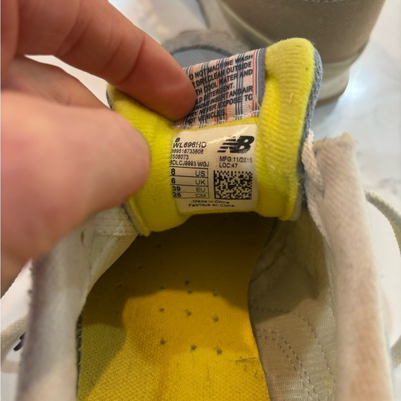 New Balance 696 - Picture 5 of 6